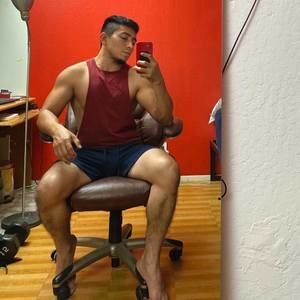 Meet your Posher, Adrián